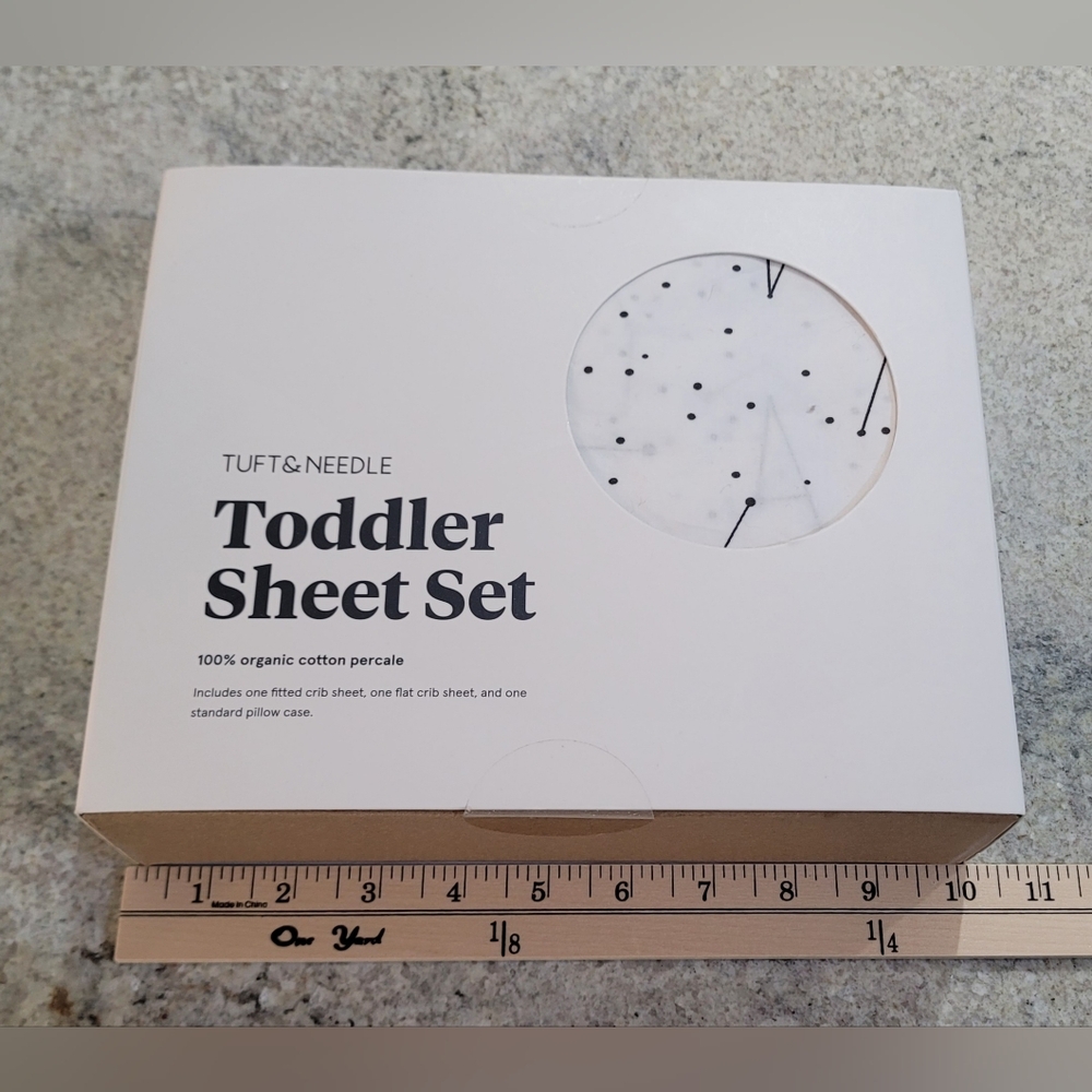 NIB Tuft & Needle Toddler Crib Sheet Set White Black Constellation 100% Cotton